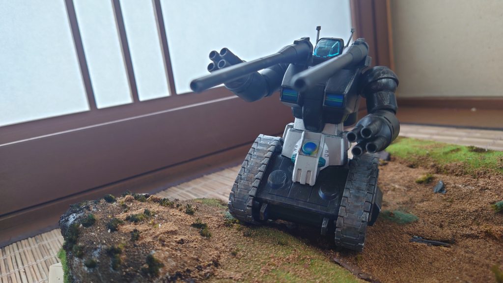 タンクらしく登ってる感じに設置