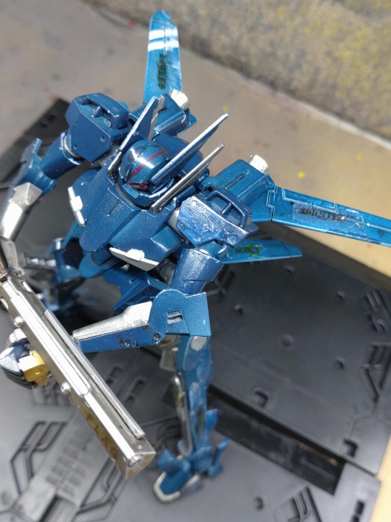 えーと…下地ダーク系でもわかる様に文字を黄色や赤でやってみたが要はこれクリアカラーですね全く何を貼ってるのかわからない失敗ではありますがあえてこのまま載せてみます