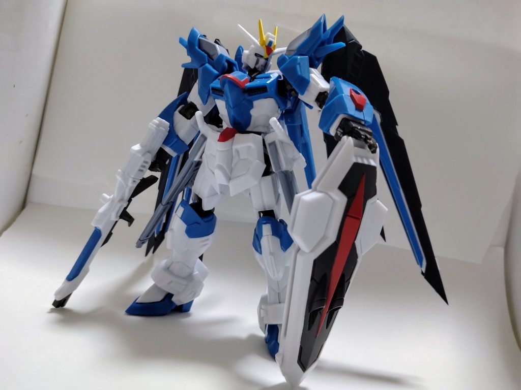 てことで写真の練習でした。Gフレーム、Ez8や陸ジム、全部買えませんでした。(箱買いすれば良かった...)写真のコツなどありましたら有識者の方アドバイスお願いします...それでは!!