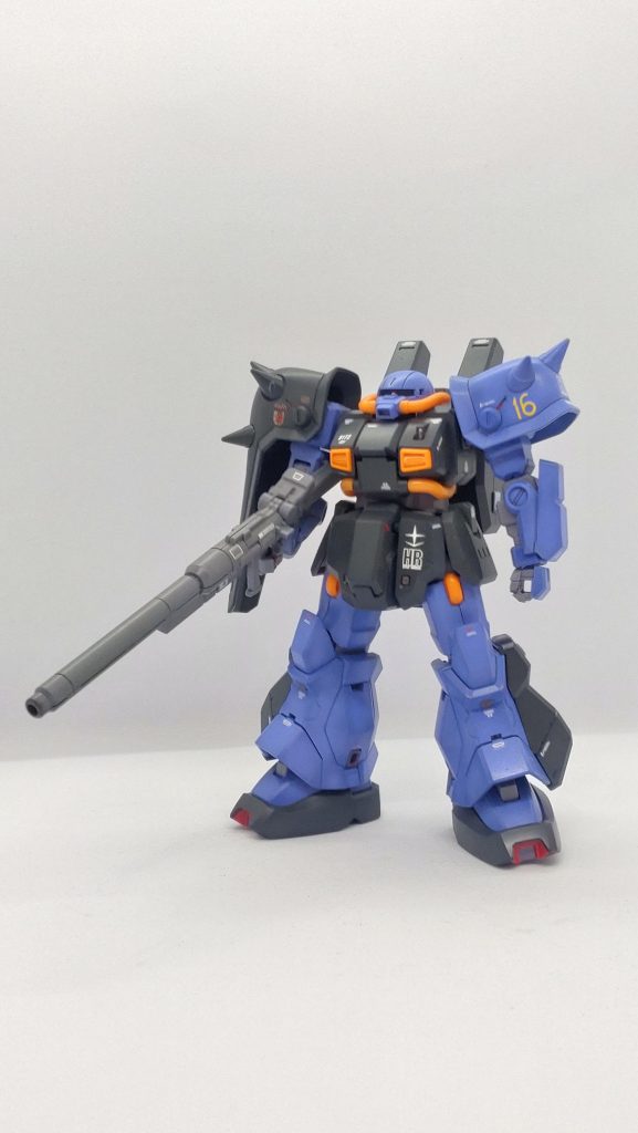 そして連邦カラー。いや、緑がティターンズで青が連邦と言う刷り込みがありまして。