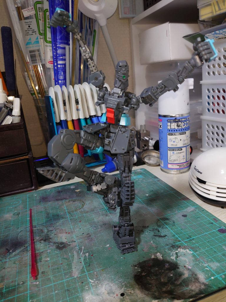 MGジムスナイパーIIのフレームを用意