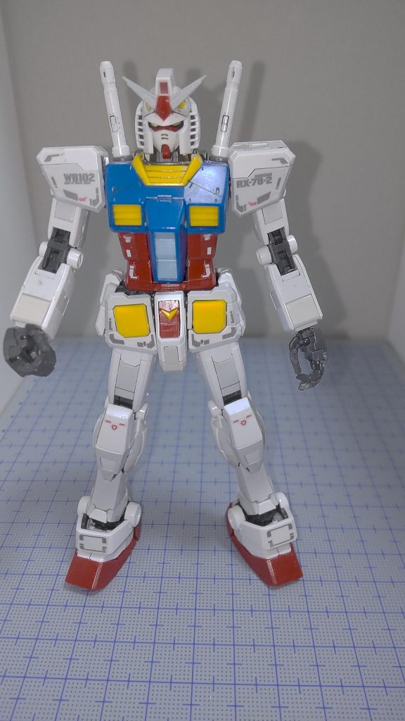 素体のRGガンダムver1.0です。