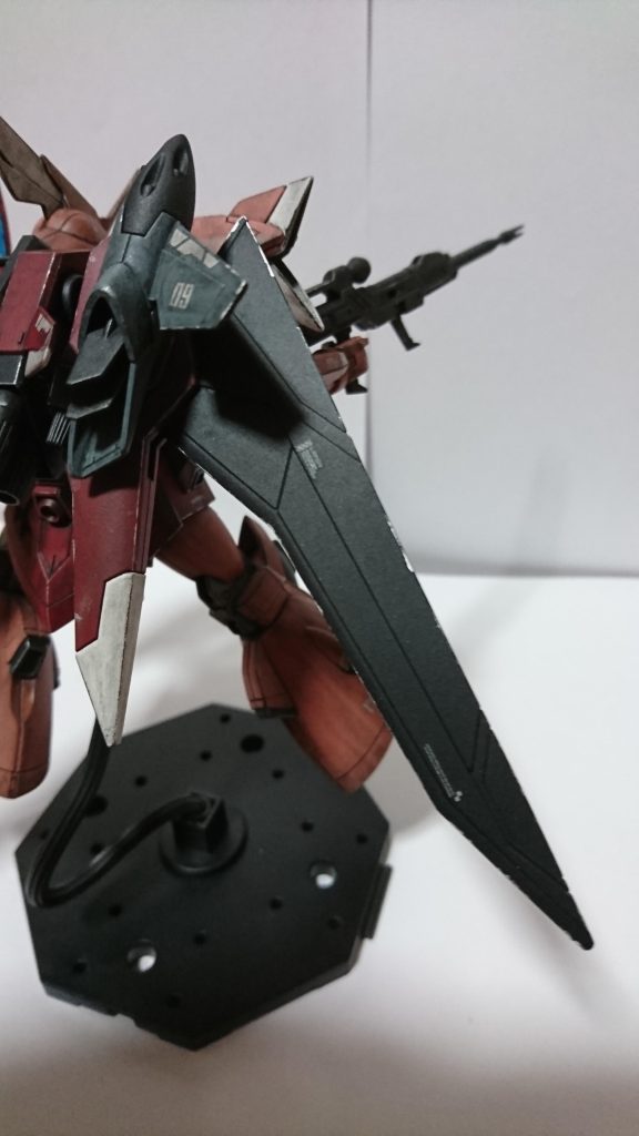 バックパックが個人的に複雑な塗り分けで無理そうと感じ今回は艶消しブラックで塗装しました;