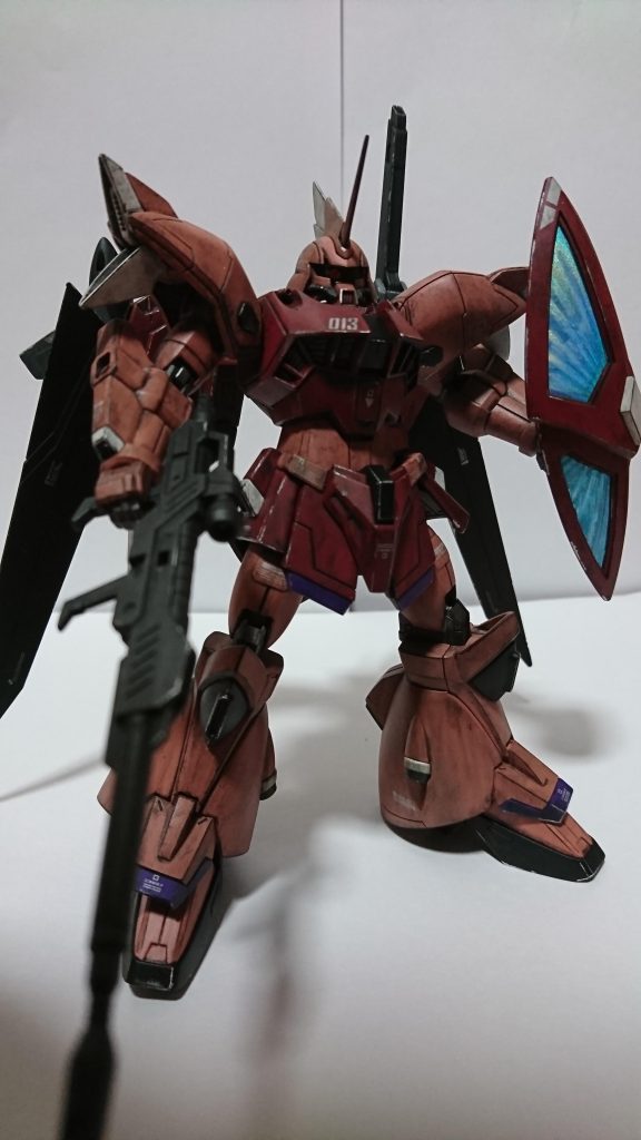 全体途中から塗装していてルナマリア機じゃなくすっかりシャア専用機になってしまったゲルググメナースw