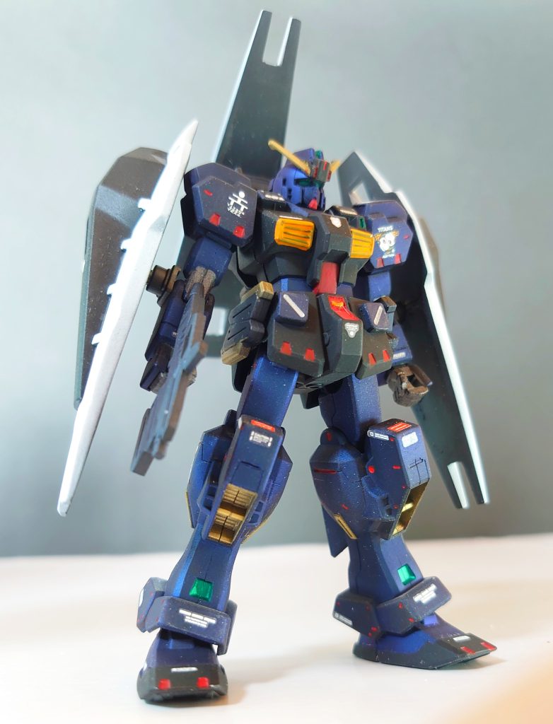 本体はさっくり10分くらいで完成するので30MMより簡単です。だってランナー1枚の雑誌付録ですから!