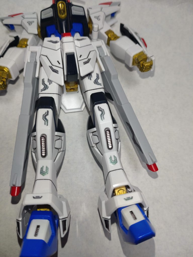 デカールはこんな感じです足元から