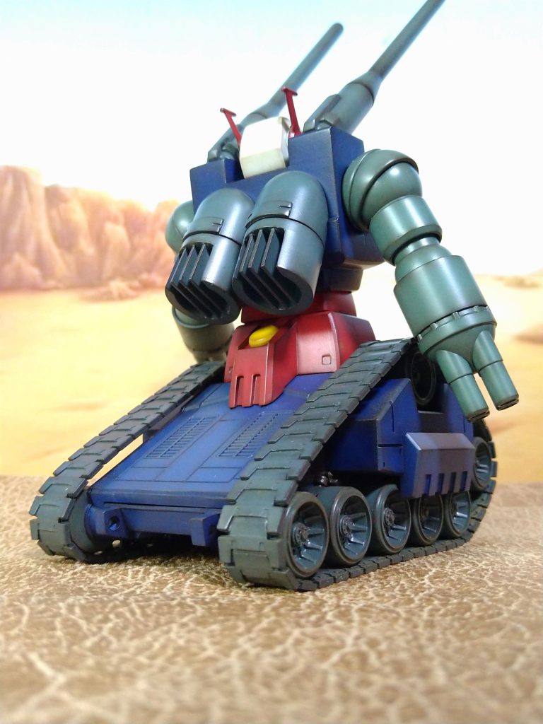 今回の制作は主に上半身…私の好みになる様に〘見た目〙変えました、少しアニメに寄せて…😋そして、我が家のガンキャノンと並べてもできるだけ違和感を感じない様に…🤔旧キットとHGの〘中間位〙のイメージで…🤔でも〘身長〙と〘肩幅〙は変えない様に意識して制作致しました!😁可動改造はガンタンクですので、あまり欲張らず…🤔顔をもう少しだけ上に向けられるようにして、ヒジももう少し曲がる様に…腰もボールジョイント化にして少しだけ動かせる様に致しました!😁下半身は何か工作したいと考えた結果🤔…もしかしたら今後制作予定の〘ガンダム〙を運んであげる事があるかもしれないしないかもしれない…😑💧…と思い〘荷台〙😏を作る事に致しました!😚でも下半身はできるだけ見た目を〘変えない〙様にしたかったので〘引き出し式〙にしました😁 .と…その前に…今回も…😅ゆっくりではございますが…頑張ってるよ😚✨少しずつだけど進んでるよ😋✨アピールの為✨〘カタパルトデッキ途中経過のご報告〜😲〙✨でございます…😅💦スミマセン..