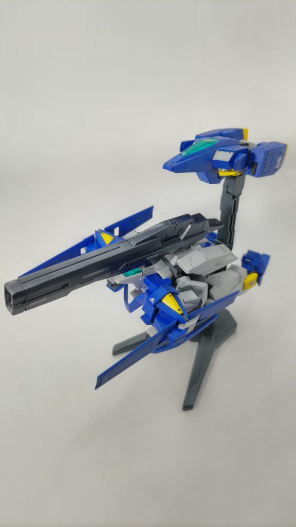 コアファイターとGセプターへの分離。 撮影のためだけに仮組み含めて初めて分離させました。わざわざ分離させて飾る必要はないので、これが最初で最後の分離。