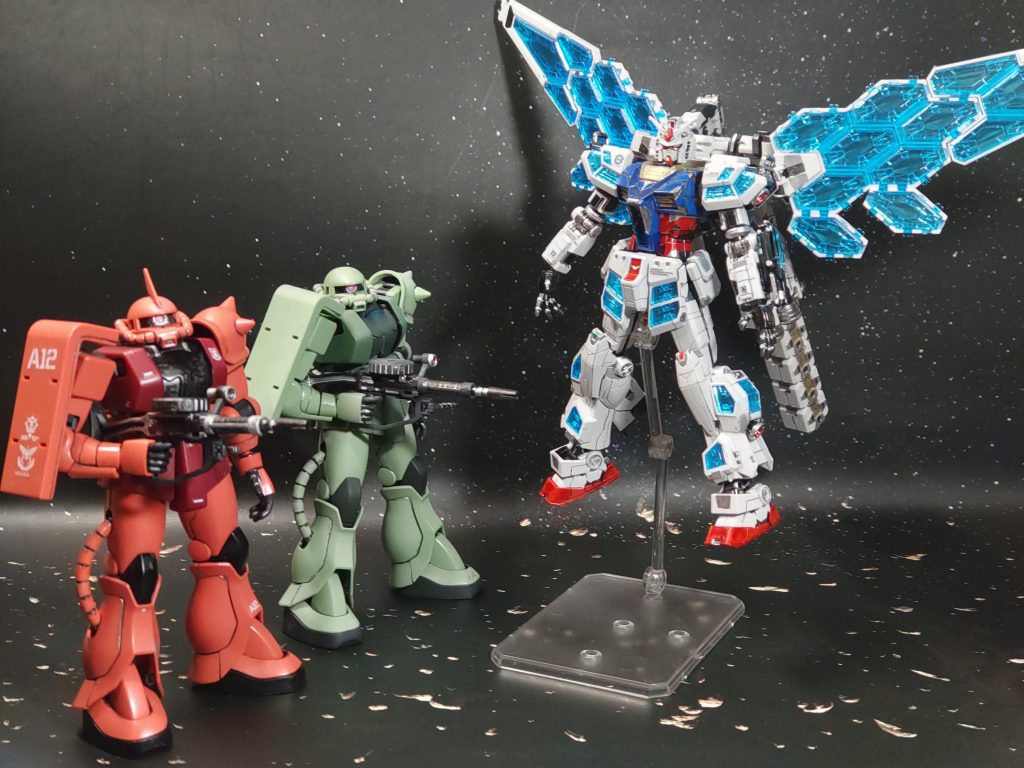 使ったキットRX−78F00/E　ガンダム(グラスフェザー装備)HGシャア専用ザク(リヴァイブ)HGザク(リヴァイブ)