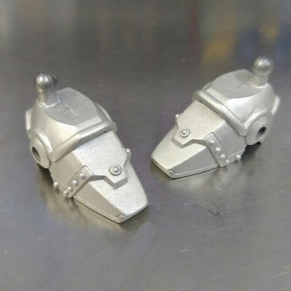なるべくキットのプロポーションは変えず稼働の追加、原画に合わせてリベットなどを改修してます。（7枚目）