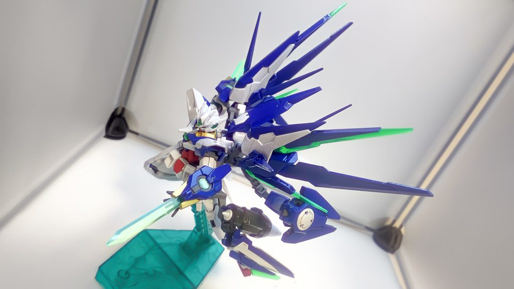 アークブレイサー。AGE-FXの腕ビームサーベルとか好きな装備なのでこれもお気に入り。