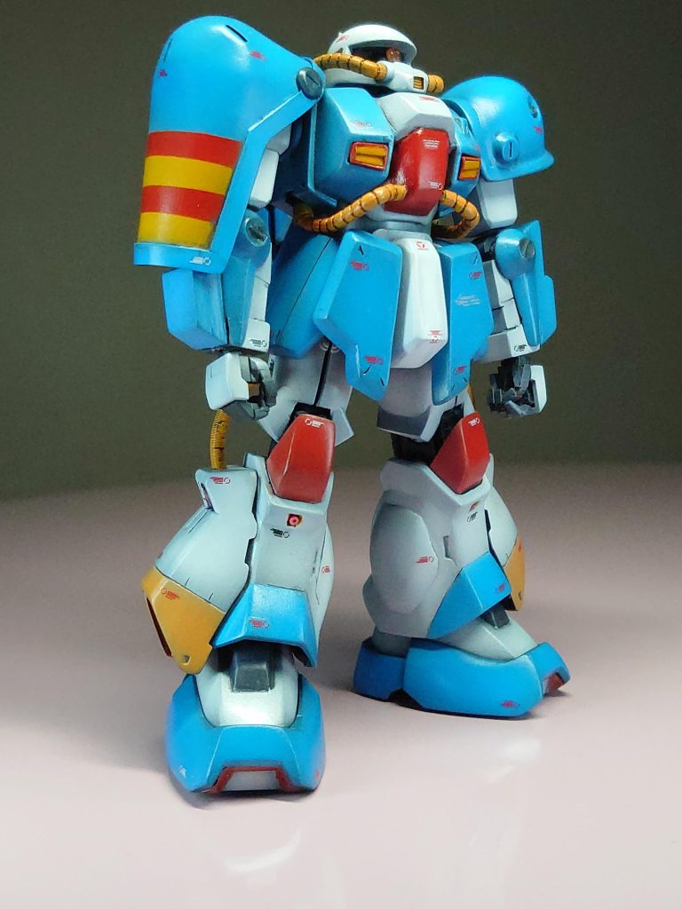 もちろんパーツを変更することでホビーハイザックに戻すことができます