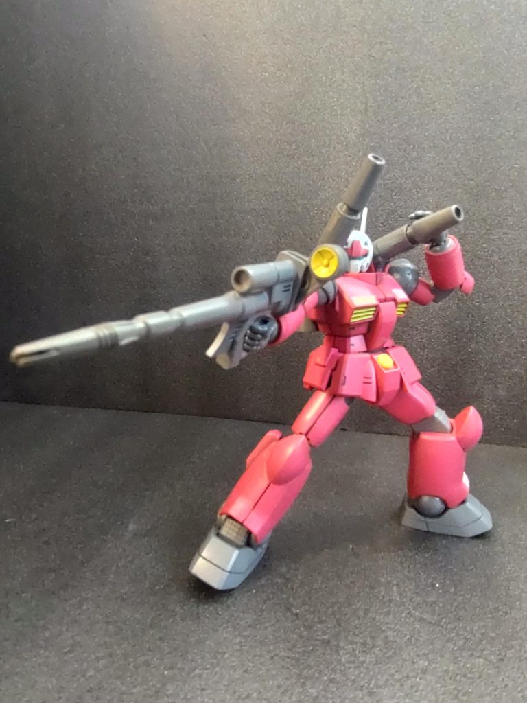 ガンキャノンは射撃専用機体っぽいのに…