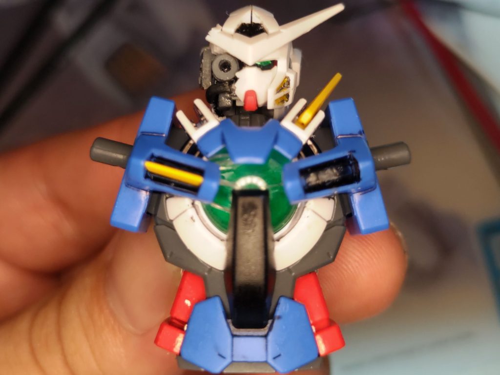 正面GNコンデンサはひび割れも再現