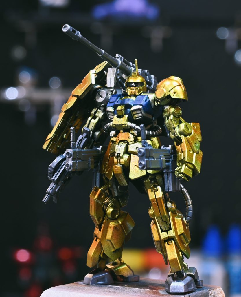 金色のカラーモジュレーションは中間色が必要だとわかりました次は中間色を入れて試してみます（ザクはまだたくさんあります）