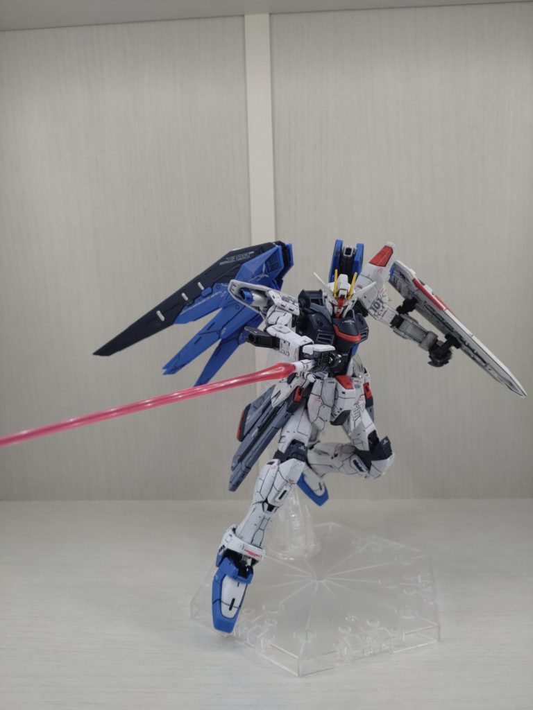 展示ポーズは君に決めた!