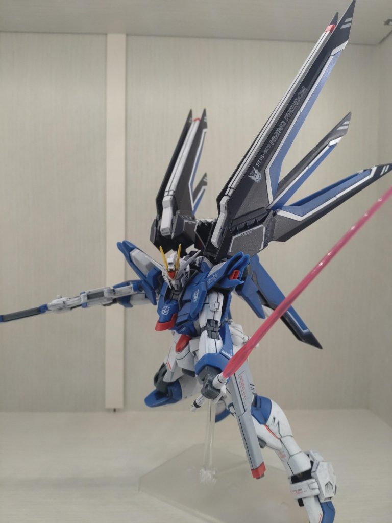 展示ポーズは君に決めた!