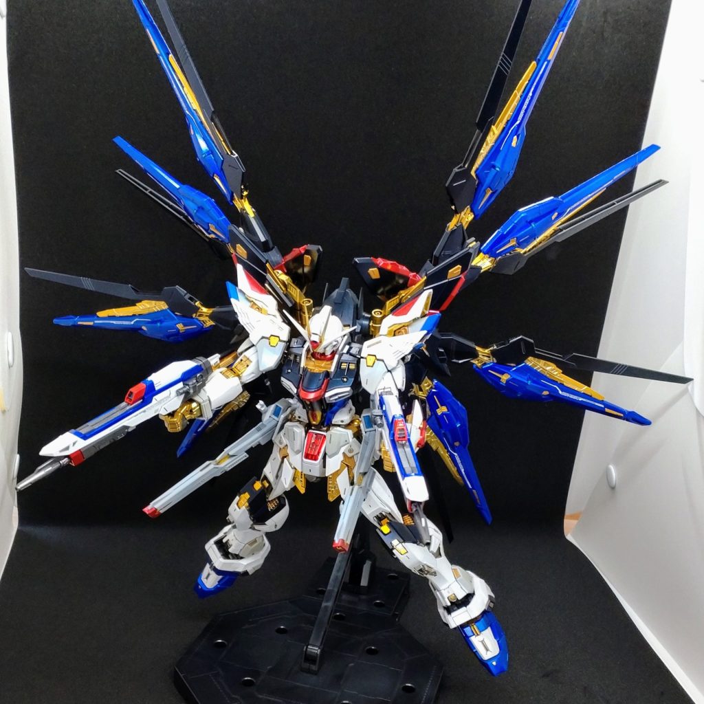 MGEX ストライクフリーダムガンダム ガンプラ 全塗装完成品