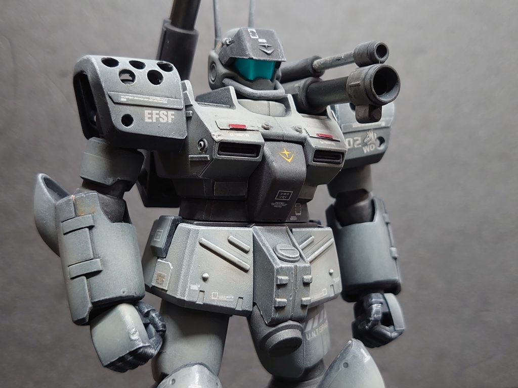 ゴーグルはシルバー系で下地処理してクリヤーカラーでエアーブラシしてそれっぽくしました。