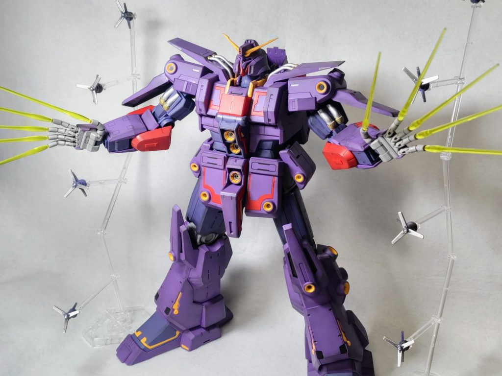 とにかく大きくて撮影が大変(zaku-kao9)