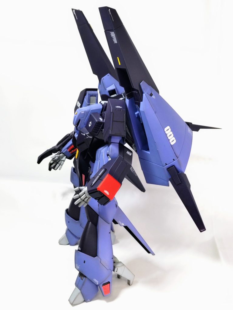 横。自立が厳しい(zaku-kao9)