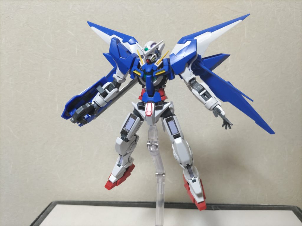 背中はアメイジングエクシアの物を使用バックパックの入れ替え可能