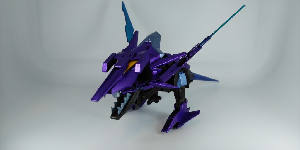 支援戦闘機のダイナバーン。