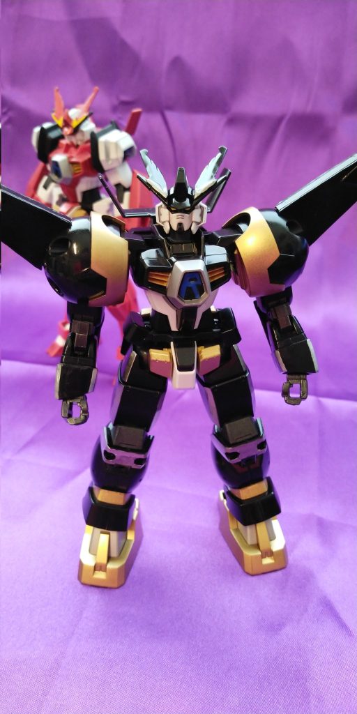 VPS装甲を採用しており、使用するウェアに合わせて胴体の色も変わる（という設定）。