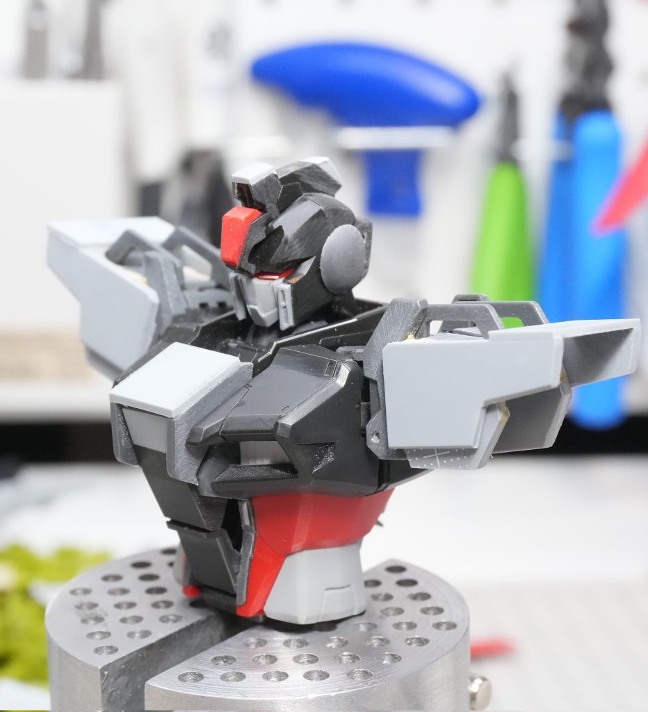 手を付け始めたのは昨年11月からでまずは105ダガーの形状だしから始めました。