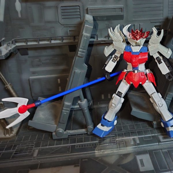 ジムガードカスタムベースとリバイブ版RX78ベース重戦士ヘヴィガンダムをモチーフに30MFのアーマーをつけていってます兜のバイザーはプラ板で制作赤龍ガンダムのほうは足が寂しいけどレッドウォリアは軽装なんでこのまま塗装していこうかな思います（1枚目）