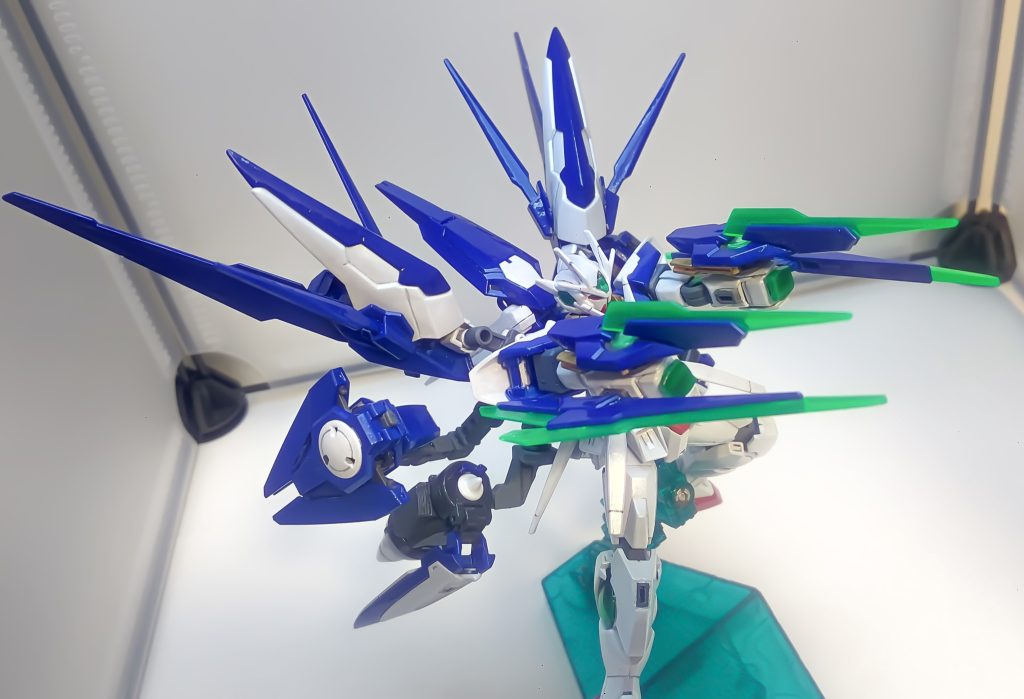 両手を使用してバスターキャノンへ。この状態だとセラヴィーとかの球体状になりそう。