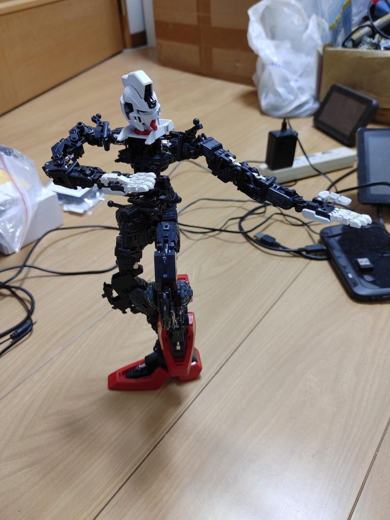 ベースのウイングガンダム。