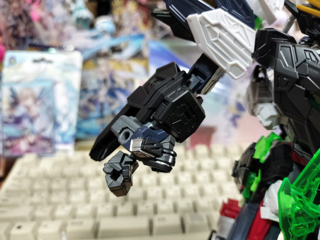 そして腕　まあサージェント部隊のボディですね