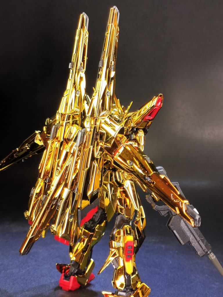 アカツキガンダム(シラヌイパック装備)–3枚目/制作者：ぐりぐら