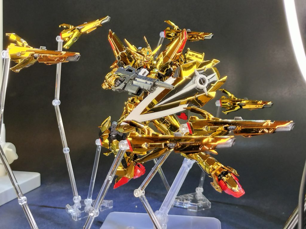 アカツキガンダム(シラヌイパック装備)–4枚目/制作者：ぐりぐら