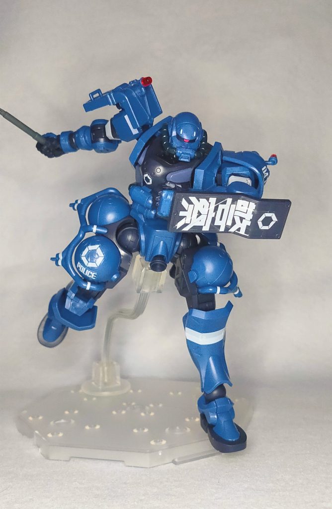 デカデカと書かれた