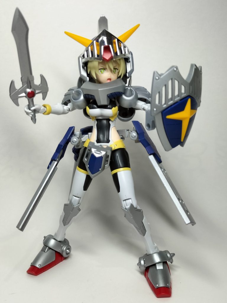 鎧が邪魔であまり動かせませんが頑張ってポージング✨️