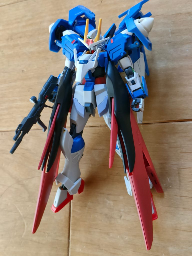 主役機よりデスティニースカイをキット化してほしかったですね