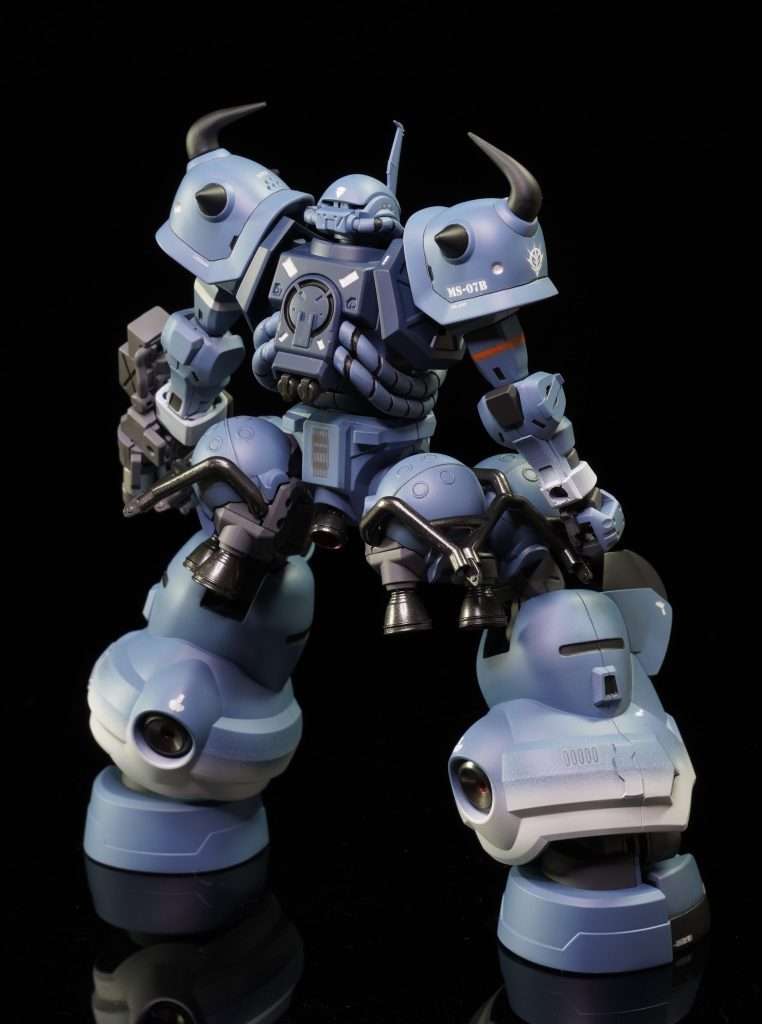 カラーリングは悩みましたね、、軍警ザクの黒いカラーリングも捨てがたい軍警グフってのもありだなと