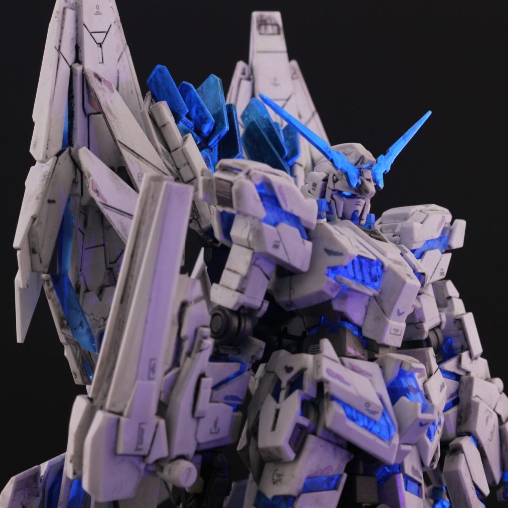 HG ペルフェクティビリティ　塗装完成品　ガンダムユニコーン 全塗装ユニコーンガンダムペルフェクティビリティディバイン