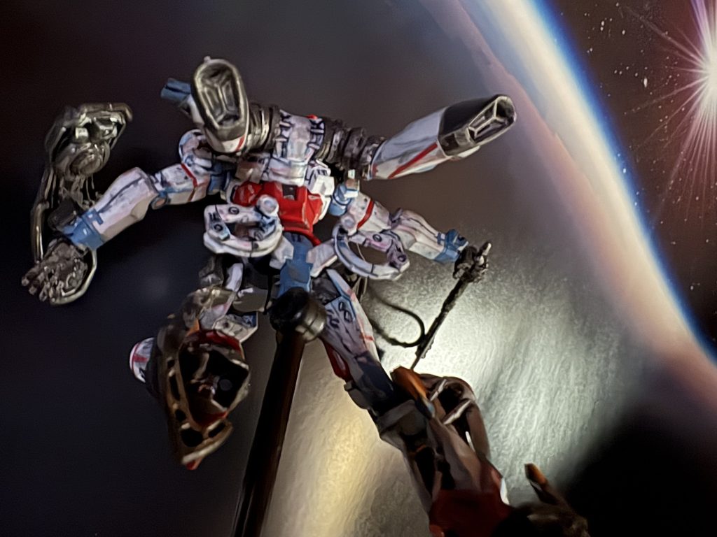 背後から^_^宇宙に浮かぶジークアックス‼︎カッケー‼︎