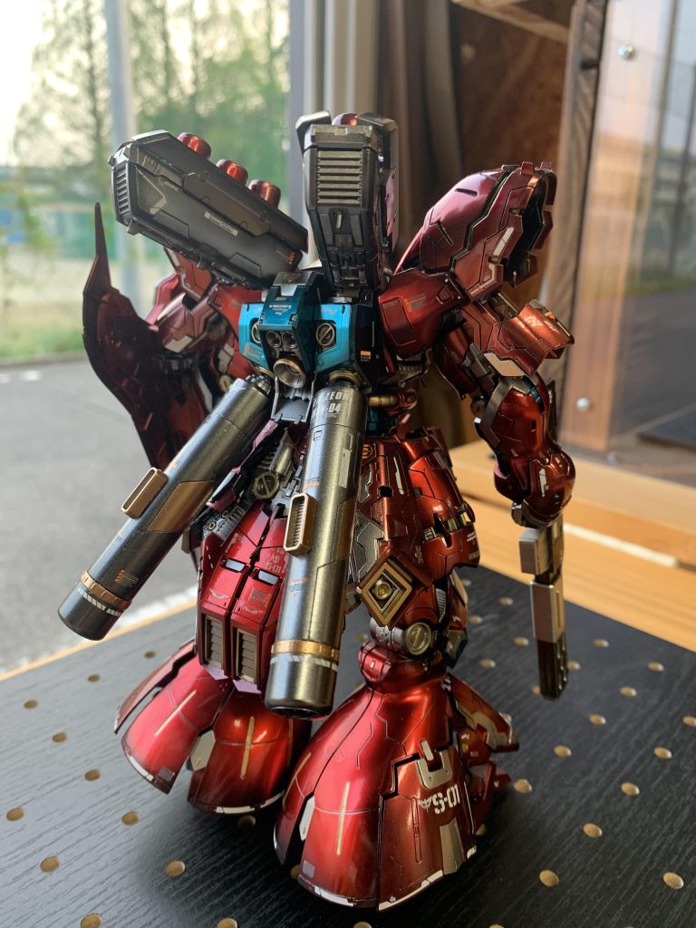 パーツがしっかり別れているのでマスキングでの色分けがかなり少なくて助かりましたもともと不器用なので細かい作業は苦手です…