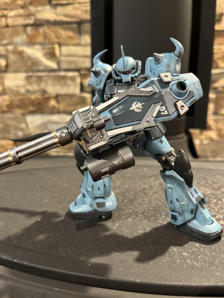 お次はガトリングシールドで敵機の攻撃を防ぐポーズ(*´꒳`*)ちなみに今回ウェザリングは乗っているのがノリスさんということもあり汚しは比較的に控えめにしてみました- ̗̀( ˶^ᵕ'˶)b