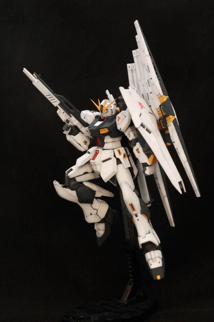 スタンドに使うパーツを取り寄せたのでアクションベースに！F91の箱絵っぽい足の曲げ方