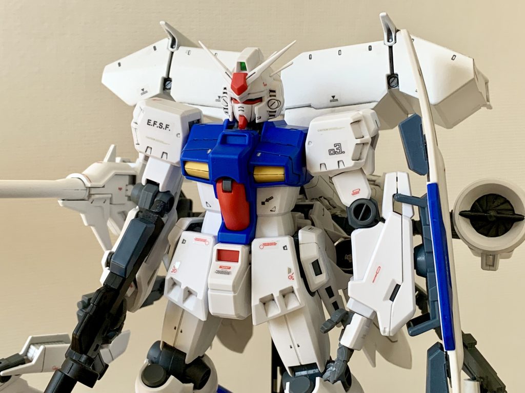 ステイメン本体は成型色+艶消しのみです。デンドロビウムは元々薄いグレーでしたので、ステイメン側に合わせ全塗装してます。