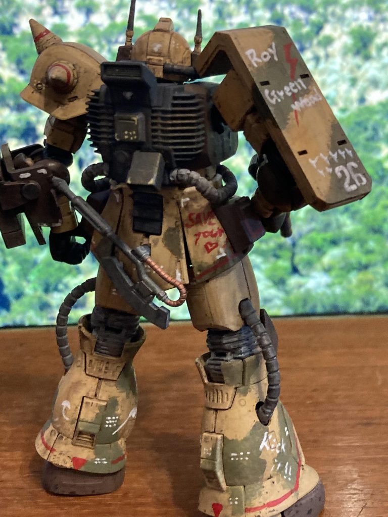 迷彩柄はドライブラシの点々塗装です。