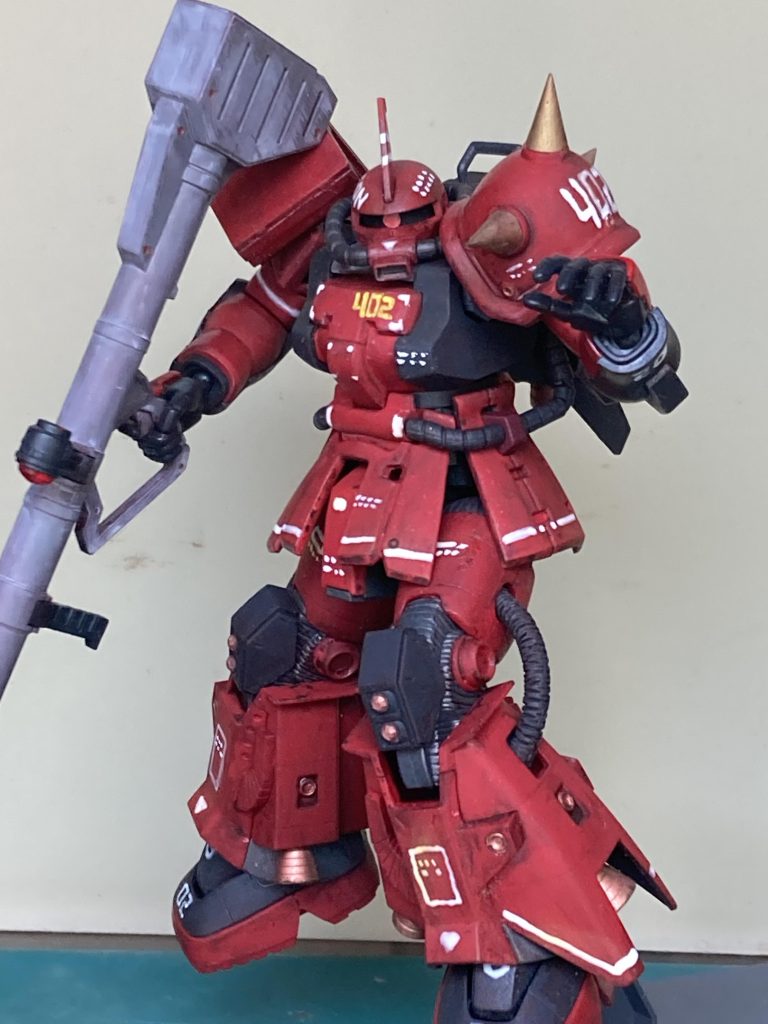 f2ザクの顔は、自分的には『ちょいワル』顔なんですよね。hguc版よりは、厳つい感じですね。