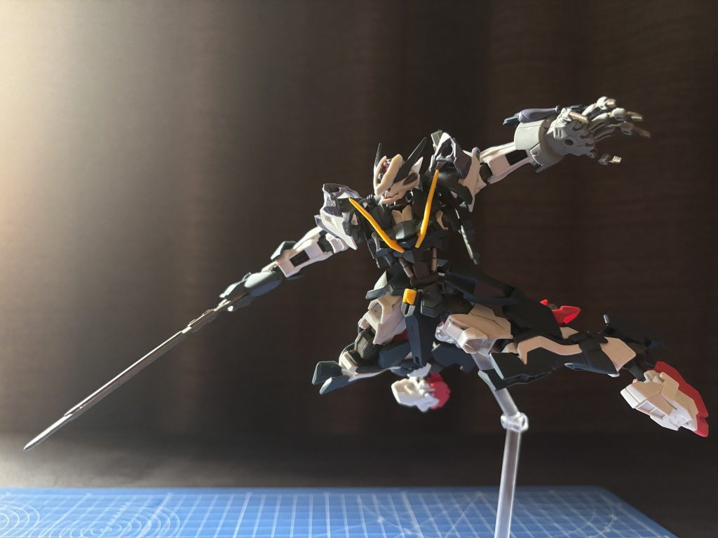 ガンダムナベリウス–2枚目/制作者：たなしゅん