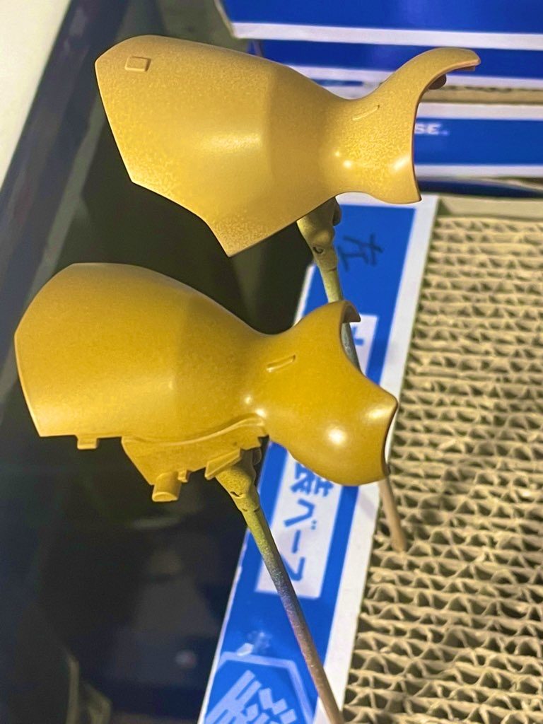 ダークイエローも試したみたけど明る過ぎますね。