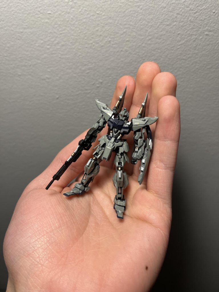 サイズは6cmほど。細かい作業が続きましたが、とにかく楽しい制作でした🙆アーティファクト、しっかり作ったのは初めてだったのですが見事にハマってしまいました笑。めっちゃおすすめです 